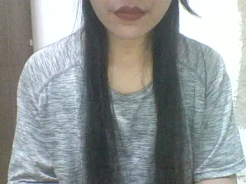 Snapshot of spankmybootyxxx chatting on 12.13.25 spankmybootyxxx online show from 12.13.25