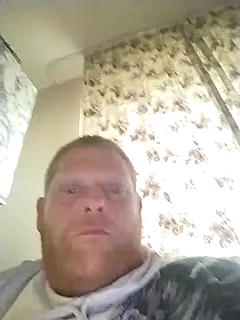 Baumhackel online show from 04.12.26