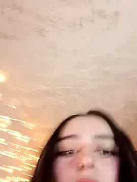 Snapshot of IvonneT chatting on 12.02.24 IvonneT online show from 12.02.24