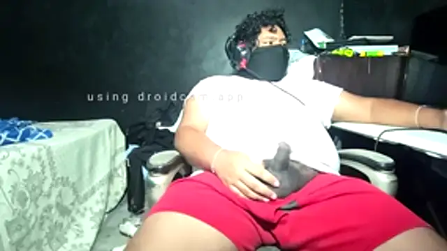 Snapshot of mikfgh50 chatting on 11.02.25 mikfgh50 online show from 11.02.25