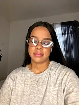 trianawhite online show from 12.03.25