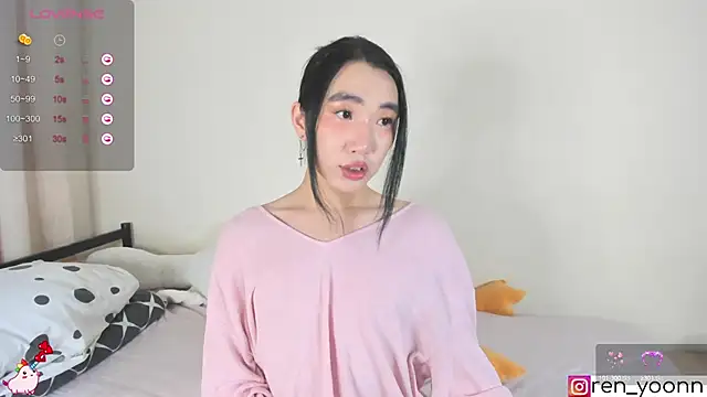 Snapshot of Ren_yoon chatting on 09.20.25 Ren yoon online show from 09.20.25