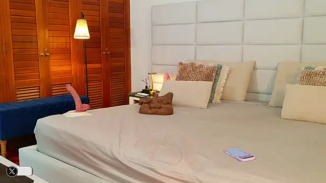 lissetlong69 online show from 12.21.25