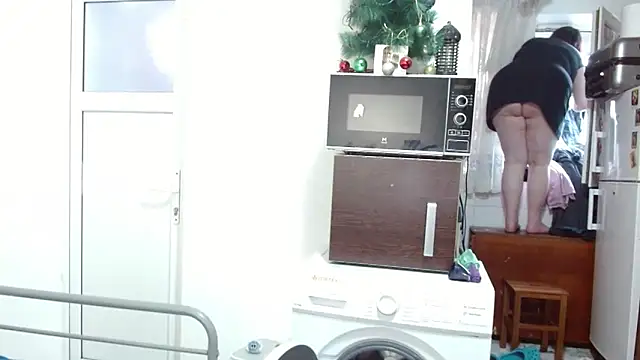 RidemerafSuzana online show from 10.24.25