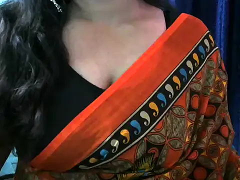 Snapshot of SexyRashmika chatting on 02.04.25 SexyRashmika online show from 02.04.25