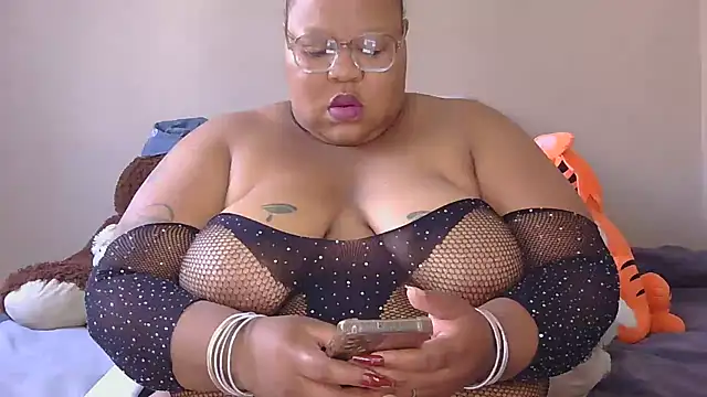 Snapshot of XSEXYBBW69 chatting on 09.15.25 XSEXYBBW69 online show from 09.15.25