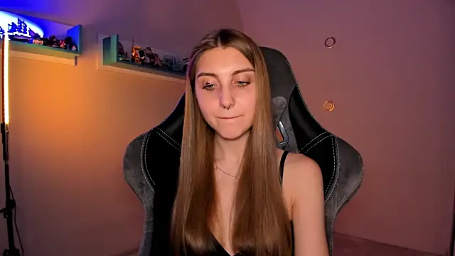 CassiaBlade1 online show from 01.14.25