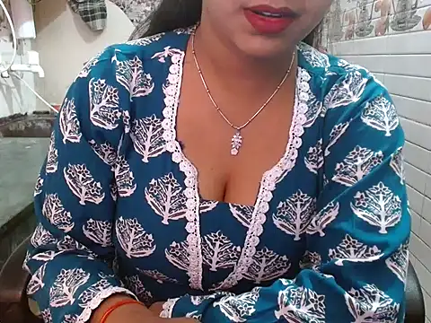 LovingPihu online show from 03.24.26