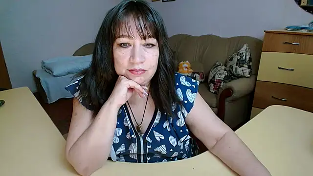 Lucretia Goldi  online show from 10.24.25