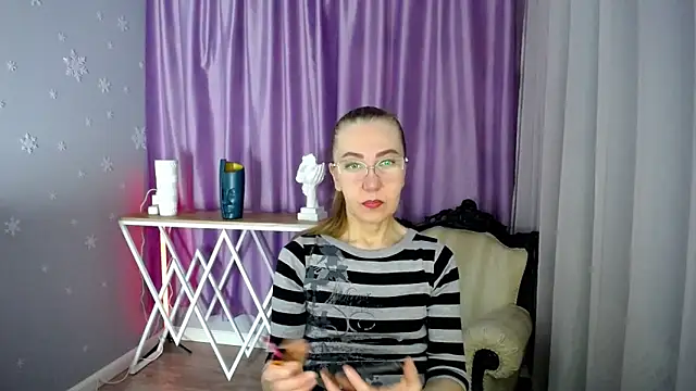 queen a n i online show from 01.30.25