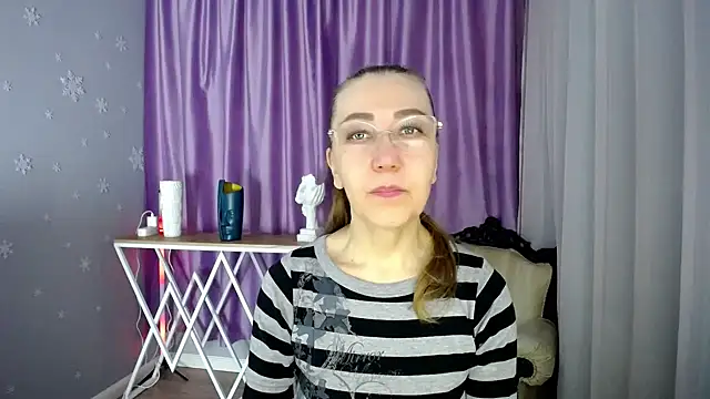 queen a n i online show from 03.10.25