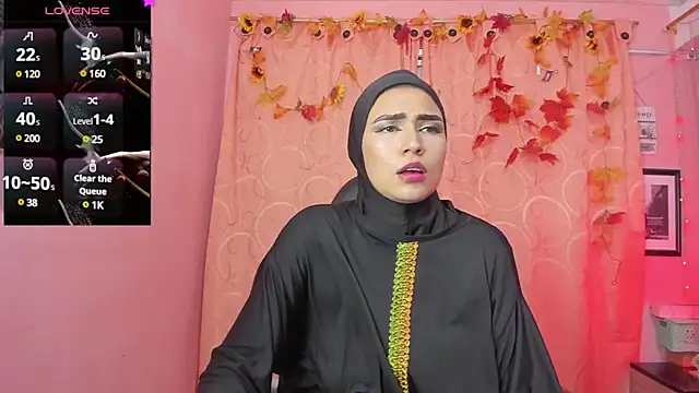 Snapshot of DarshaKhemu chatting on 01.13.25 DarshaKhemu online show from 01.13.25