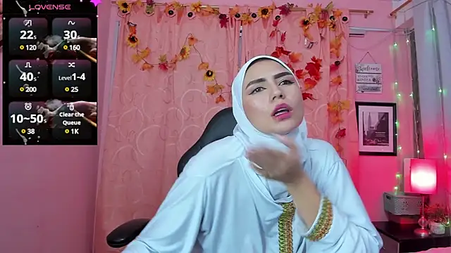 Snapshot of DarshaKhemu chatting on 02.02.25 DarshaKhemu online show from 02.02.25