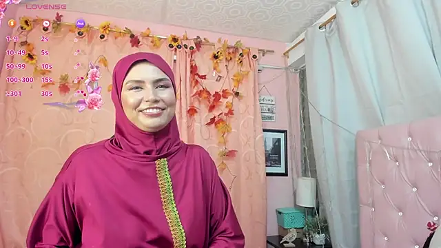 Snapshot of DarshaKhemu chatting on 11.05.25 DarshaKhemu online show from 11.05.25