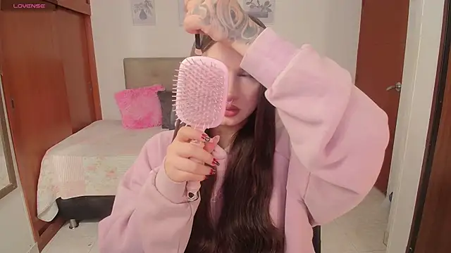 Miley Baker online show from 10.27.25