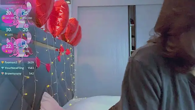 Mia Tin online show from 02.23.25