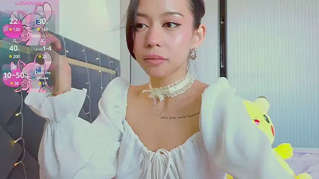 Mia Tin online show from 03.21.25