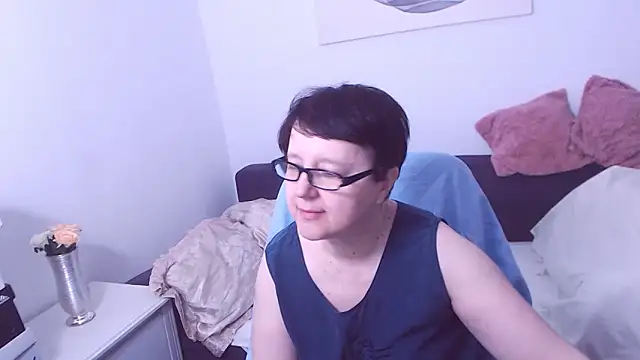 ChristaRose online show from 10.26.25