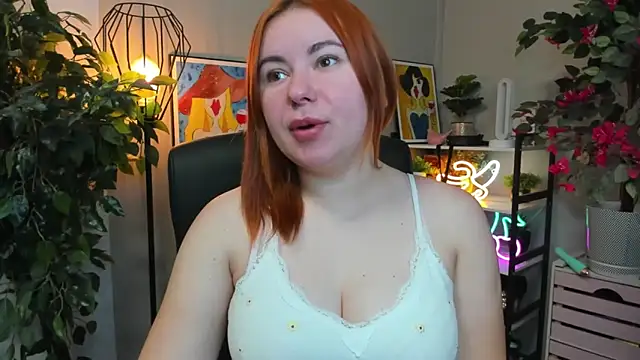 LAYLAxSTAR online show from 11.07.25