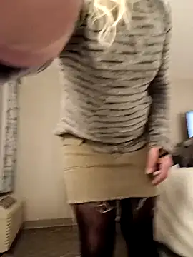 LittleblondeTS online show from 11.07.25