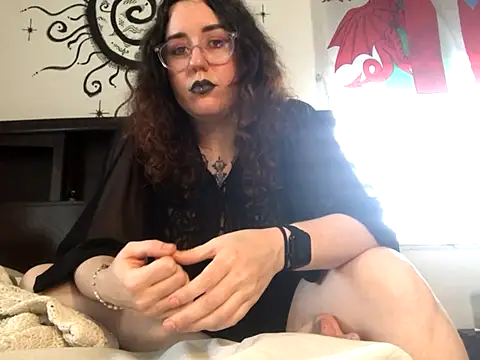 Snapshot of poppergirl69 chatting on 09.08.25 poppergirl69 online show from 09.08.25