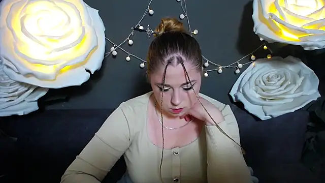 Snapshot of JessikaDaniel chatting on 11.11.25 JessikaDaniel online show from 11.11.25