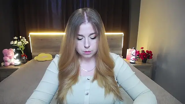 Snapshot of JessikaDaniel chatting on 11.14.25 JessikaDaniel online show from 11.14.25