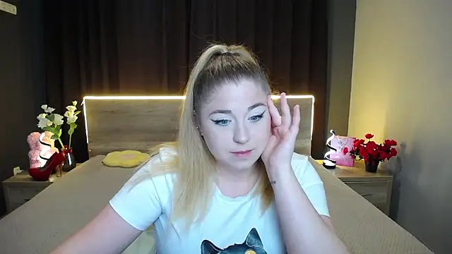 Snapshot of JessikaDaniel chatting on 12.02.25 JessikaDaniel online show from 12.02.25