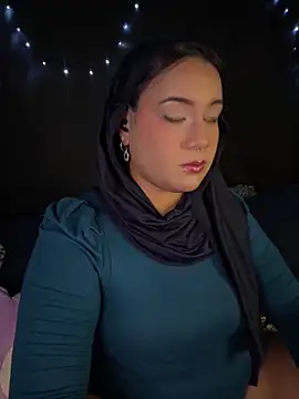 Snapshot of Maryam_yamal chatting on 10.13.25 Maryam yamal online show from 10.13.25