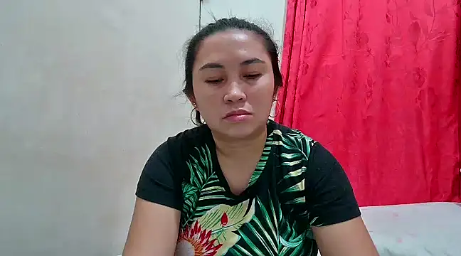 Snapshot of LalaiAsian chatting on 02.14.25 LalaiAsian online show from 02.14.25