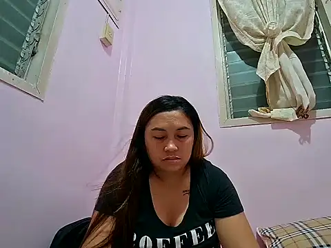 Snapshot of LalaiAsian chatting on 09.15.25 LalaiAsian online show from 09.15.25