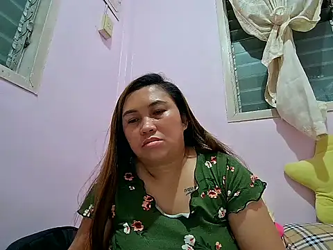 Snapshot of LalaiAsian chatting on 09.18.25 LalaiAsian online show from 09.18.25