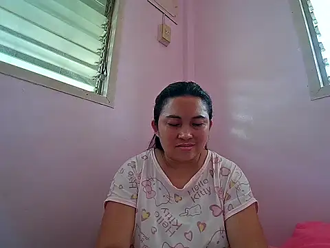 Snapshot of LalaiAsian chatting on 09.20.25 LalaiAsian online show from 09.20.25