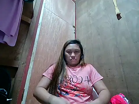 Snapshot of LalaiAsian chatting on 11.11.25 LalaiAsian online show from 11.11.25