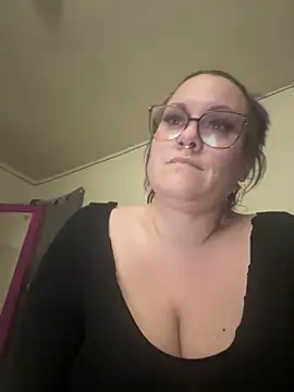 Snapshot of Allie_Austyn chatting on 02.22.25 Allie Austyn online show from 02.22.25