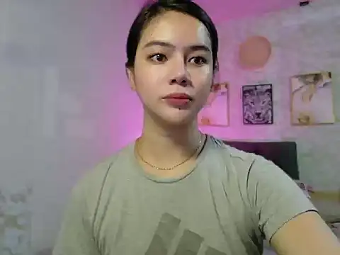 Hebefemme online show from 03.06.26