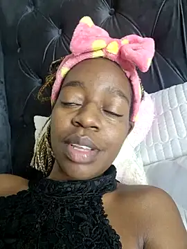 Snapshot of Sexynaughty_Gal chatting on 02.15.25 Sexynaughty Gal online show from 02.15.25