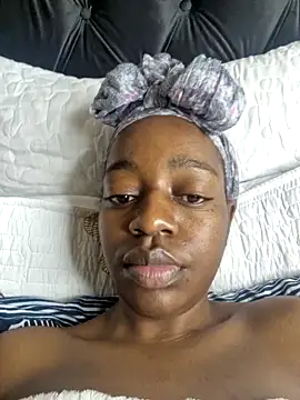 Sexynaughty Gal online show from 12.14.25