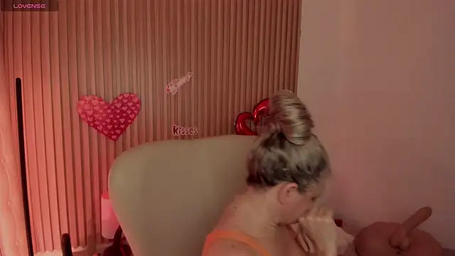 MarianL0ve online show from 02.16.25