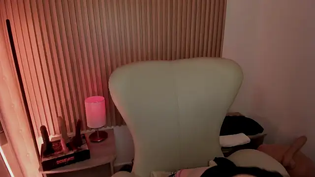 MarianL0ve online show from 03.14.25