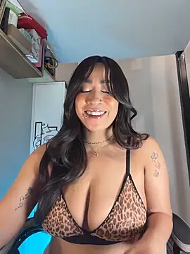 Snapshot of AsianMilfSheryl chatting on 02.21.26 AsianMilfSheryl online show from 02.21.26