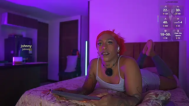 AmberRaus online show from 10.24.25