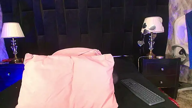 shelsyloreds online show from 02.17.25