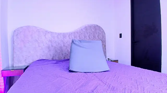 shelsyloreds online show from 11.20.25