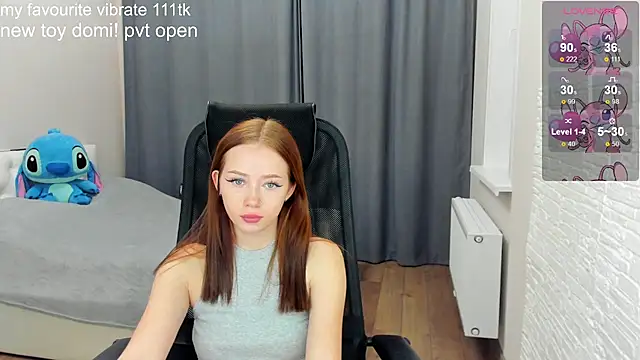 Hot Mia  online show from 12.02.24