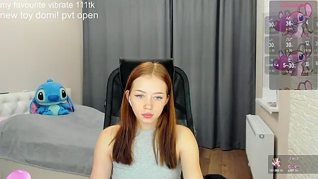 Hot Mia  online show from 12.04.24