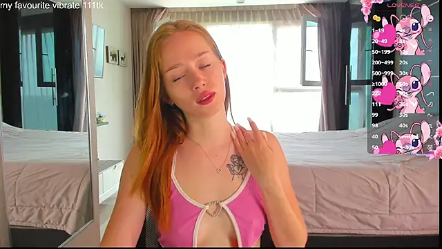 Hot Mia  online show from 09.25.25