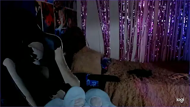 Snapshot of JINX_26 chatting on 02.21.25 JINX 26 online show from 02.21.25