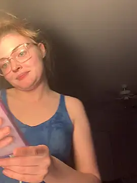 Snapshot of collegeslay chatting on 03.15.25 collegeslay online show from 03.15.25