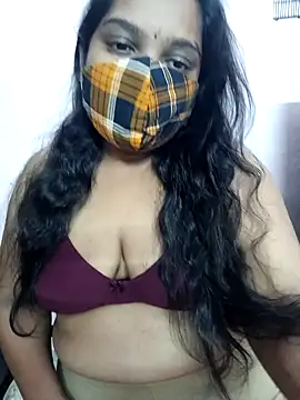 Snapshot of lovely-latha chatting on 01.06.25 lovely-latha online show from 01.06.25